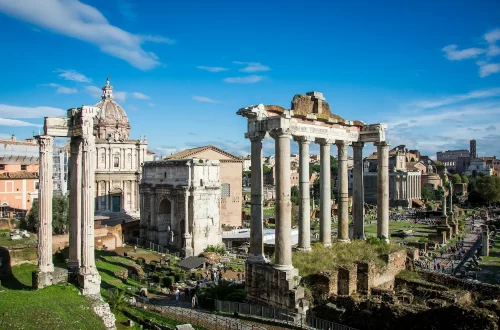 avo italiano: Foto de ruinas en Roma