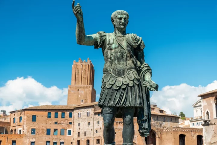 Italia centralizará los trámites de ciudadanía en Roma desde 2029. Conoce los nuevos plazos, el impacto en consulados y cómo asegurar tu derecho ahora.