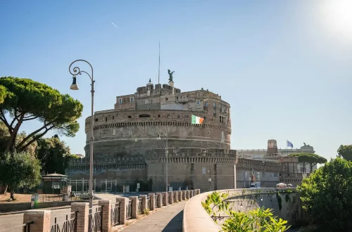Principales ciudades de Italia y su relevancia: Foto del Castillo Sant'Angelo en Roma