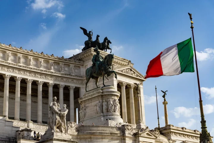 Cómo saber si tengo ascendencia italiana: descubre 5 métodos gratuitos para investigar tus raíces y conocer los pasos que siguen.