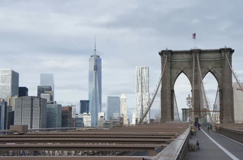 Con ciudadania italiana se puede vivir en estados unidos: Foto del puente de Brooklyn