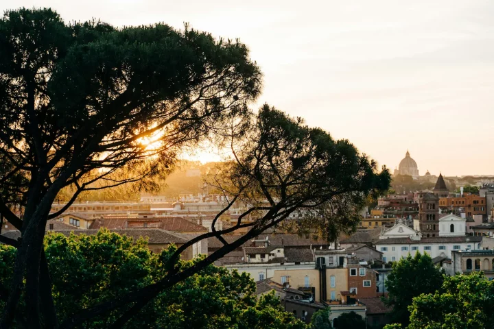 Consulado Italiano: Foto de Roma vista desde el Giardino degli Aranci.