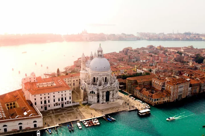 Doble ciudadania italiana: Foto aérea de la ciudad de Venecia, Italia