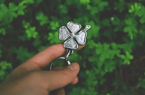 Supersticiones italianas que sorprenden a los argentinos: ¿por qué evitan el número 17? Amuletos, rituales y comparaciones curiosas. ¡Descubrilo ahora!