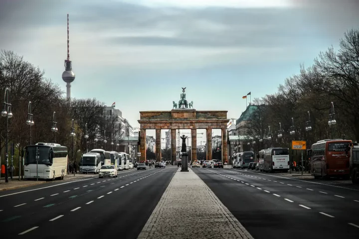 Trabajar en Alemania con pasaporte italiano: Foto de la Puerta de Brandeburgo en Berlín.